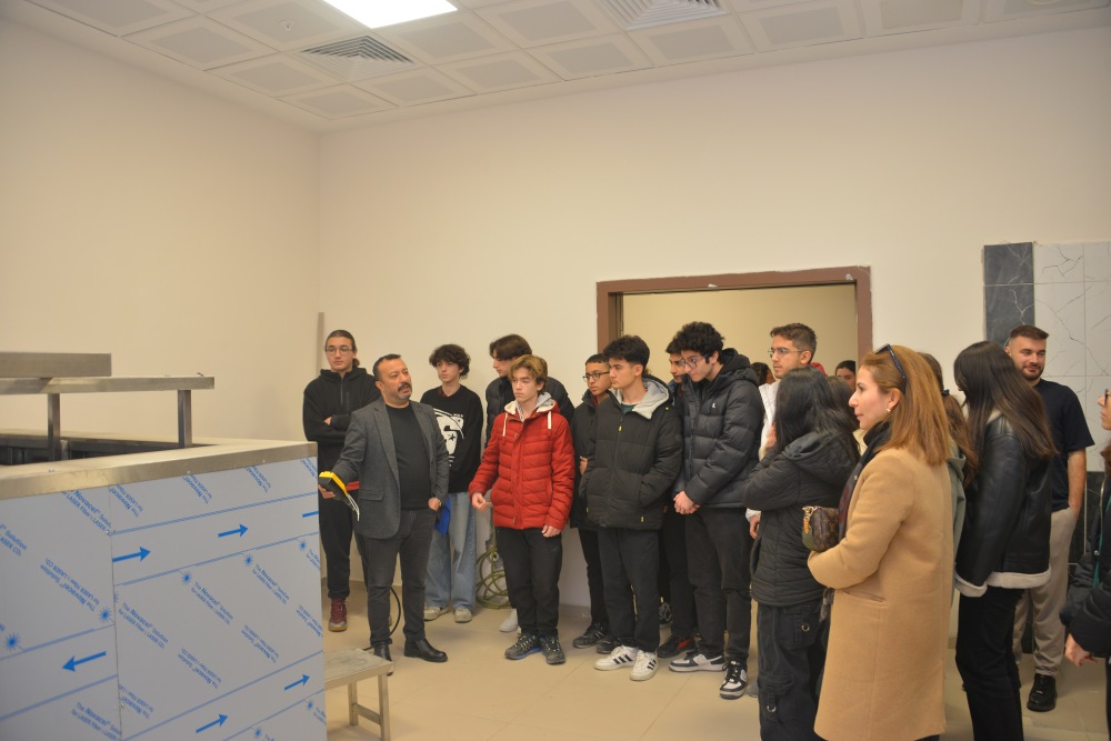 Kırşehir’de Geleceğin Doktorları Tıp Fakültesi’ni Keşfetti (6)