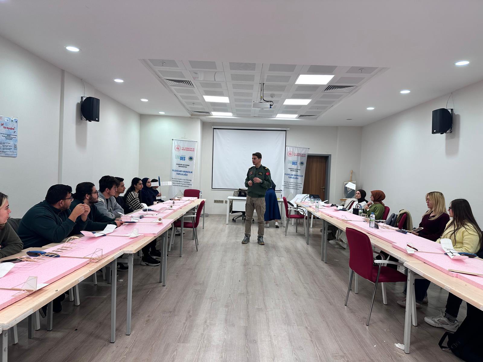 Kırşehir’de Gençler ‘İlk Uçağım’ Projesiyle Havacılığa Adım Attı8