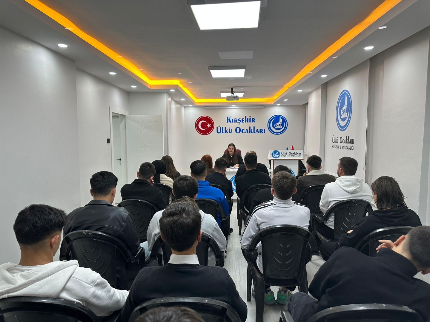 Kırşehir’de Gençler Ülkücü Değerlerle Buluştu