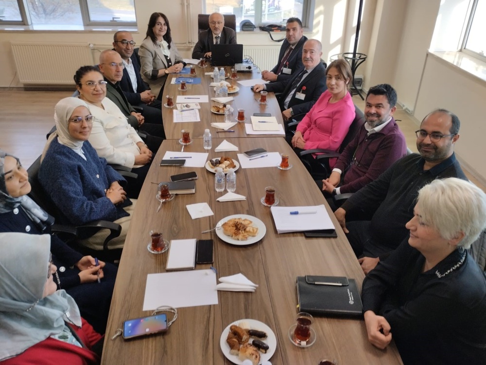 Meslek Yüksekokulu Bölümünde Akreditasyon Sevinci