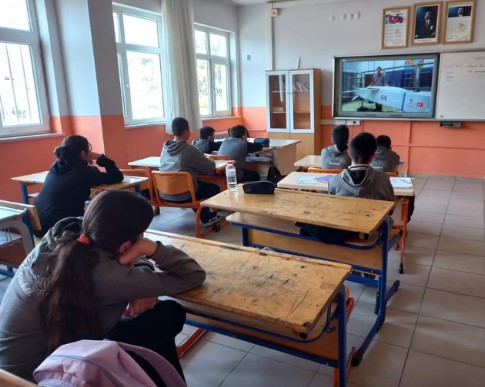 Öğrenciler Enerjiden Tüketime Bilinçle Yaklaştı (2)