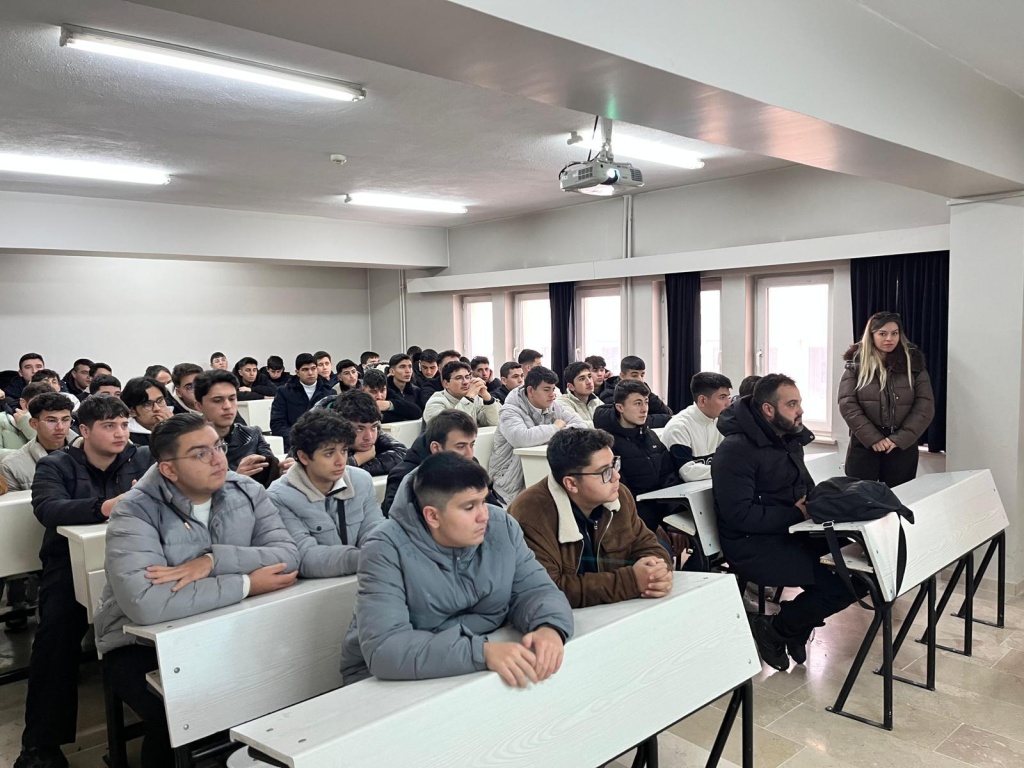 Öğrenciler Erü Kampüsü’nde Geleceği Yerinde Tanıdı (3)