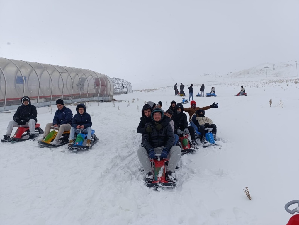 Öğrenciler Erü Kampüsü’nde Geleceği Yerinde Tanıdı (6)