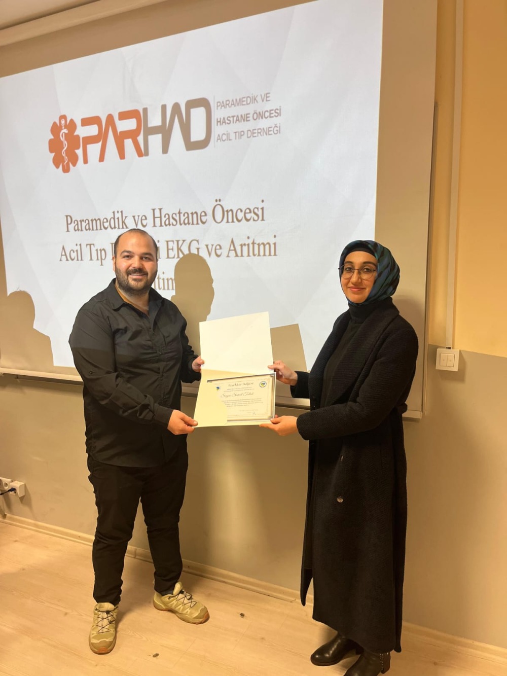 Paramedik Adayları Klinik Bilgi Ve Uygulama Deneyimi Kazandı (6)