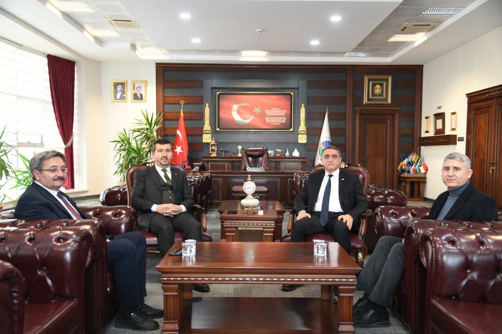 Prof. Dr. Arıcan, Kırşehir’de Ahiliğin Izlerini Anlattı (3)