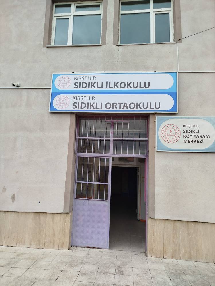 Sıdıklı’da Atatürk Büstü Yenilendi 1