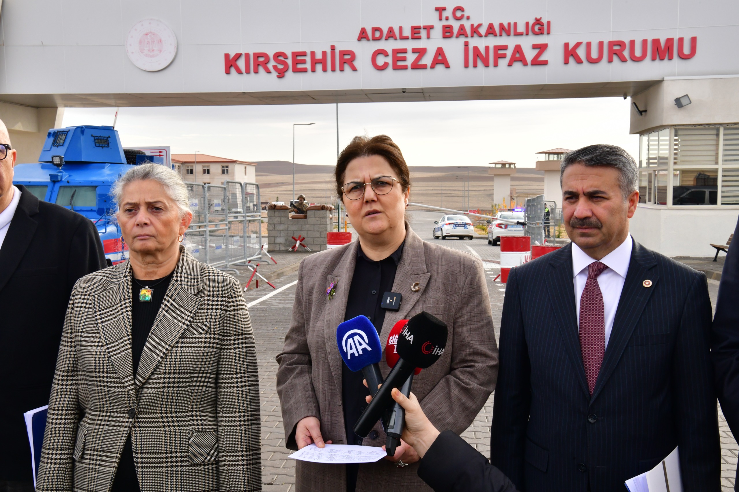 Whatsapp Image 2025 12 01 At 11.09.44-1