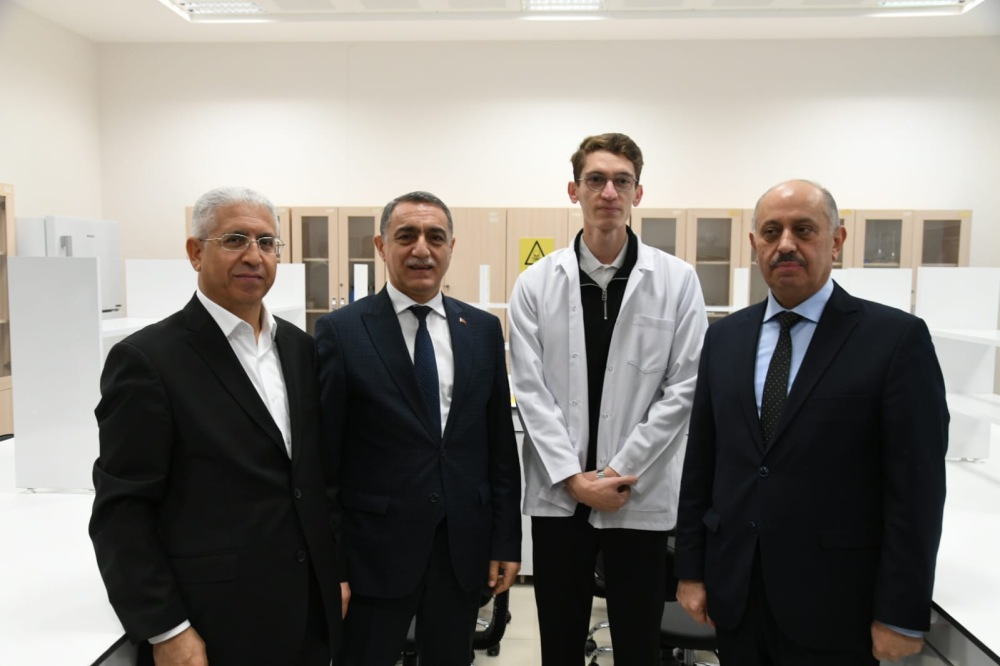 20. Yıla Özel Salon Ve Laboratuvar Açıldı (10)