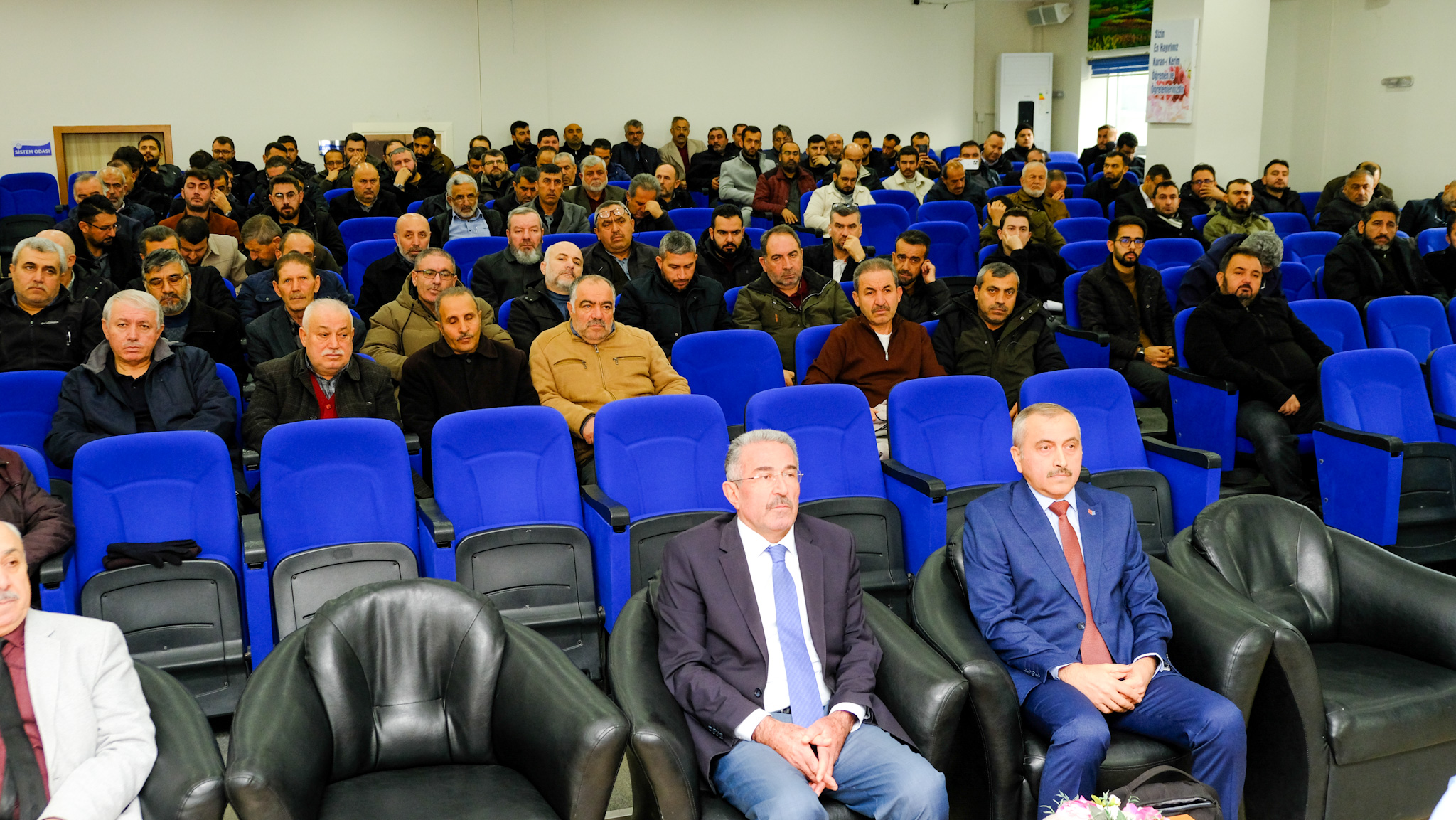 611877005 886029283931742 1081981535527584684 N