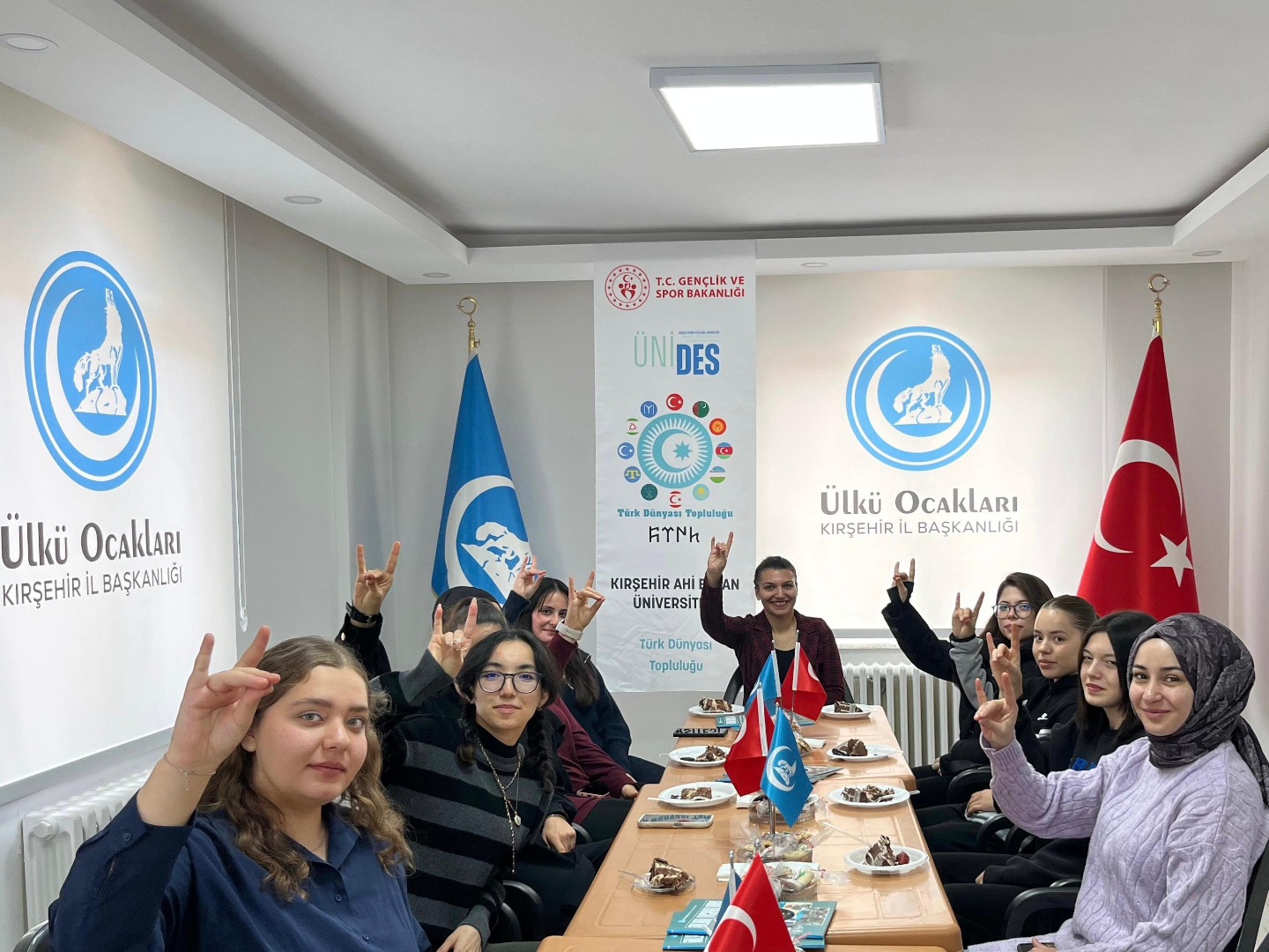 612496524 2769062336780234 37556227744547285 N