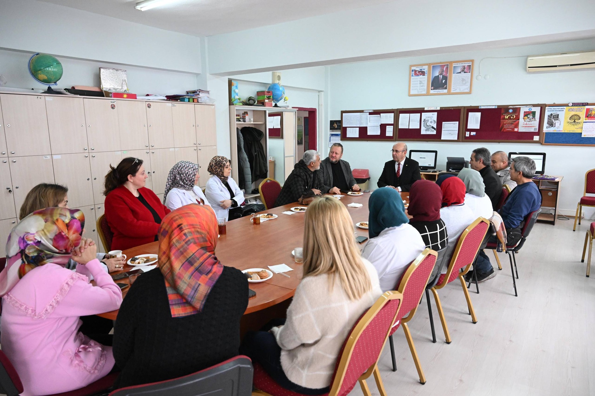 614556543 1586551262380143 5058545263145687737 N