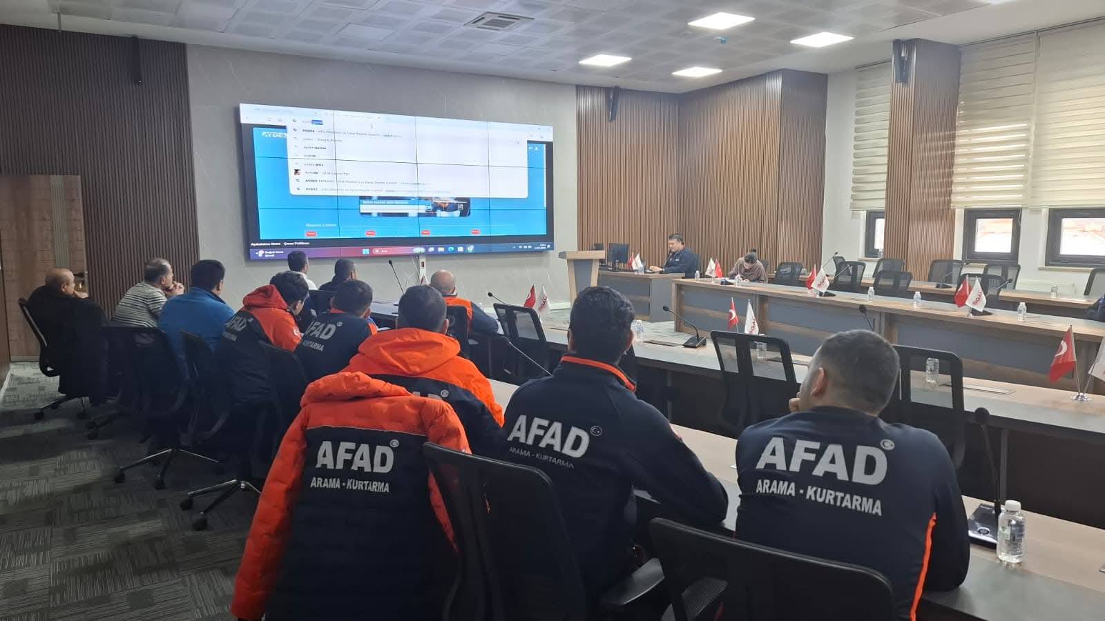 616013338 1696465648381898 2478621642808301243 N-1