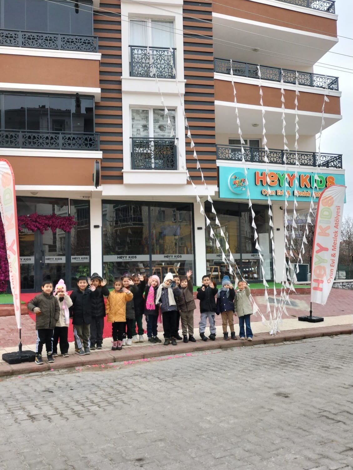 616600040 17971267458004141 6781379672945477285 N