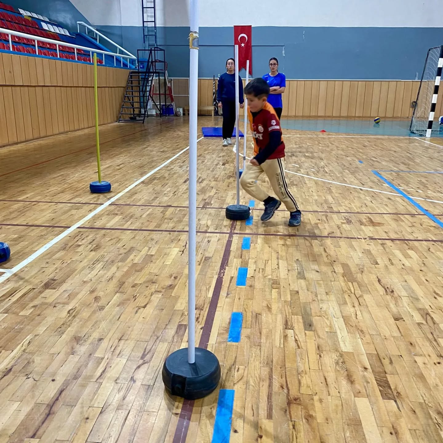 619817408 18343213768231791 3168533503078872812 N