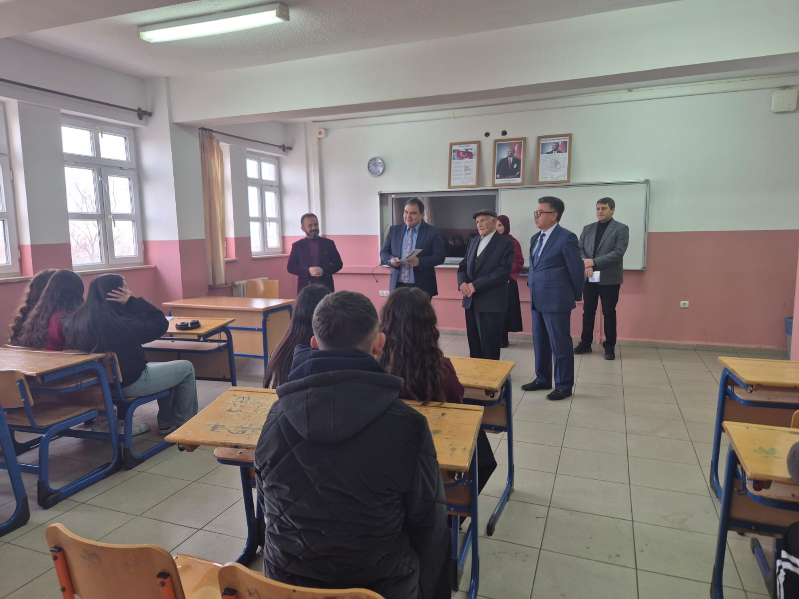 70B6443E 8959 4935 8978 C472D9A0704A