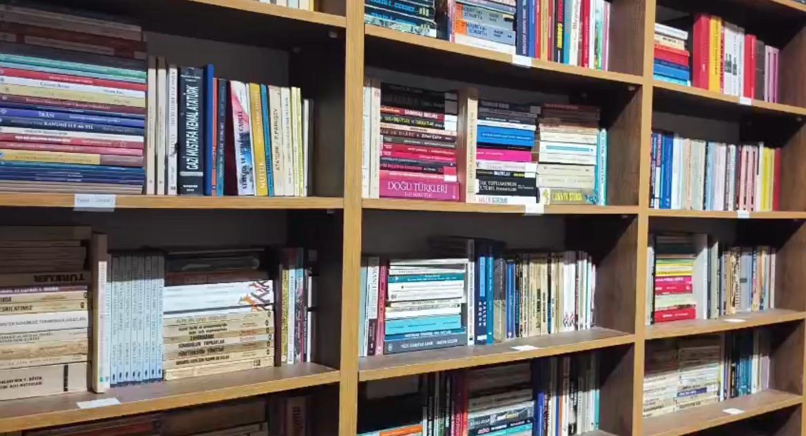 B2469025 Dd2D 4Dd4 8A7C Fcd2A52Ca29B