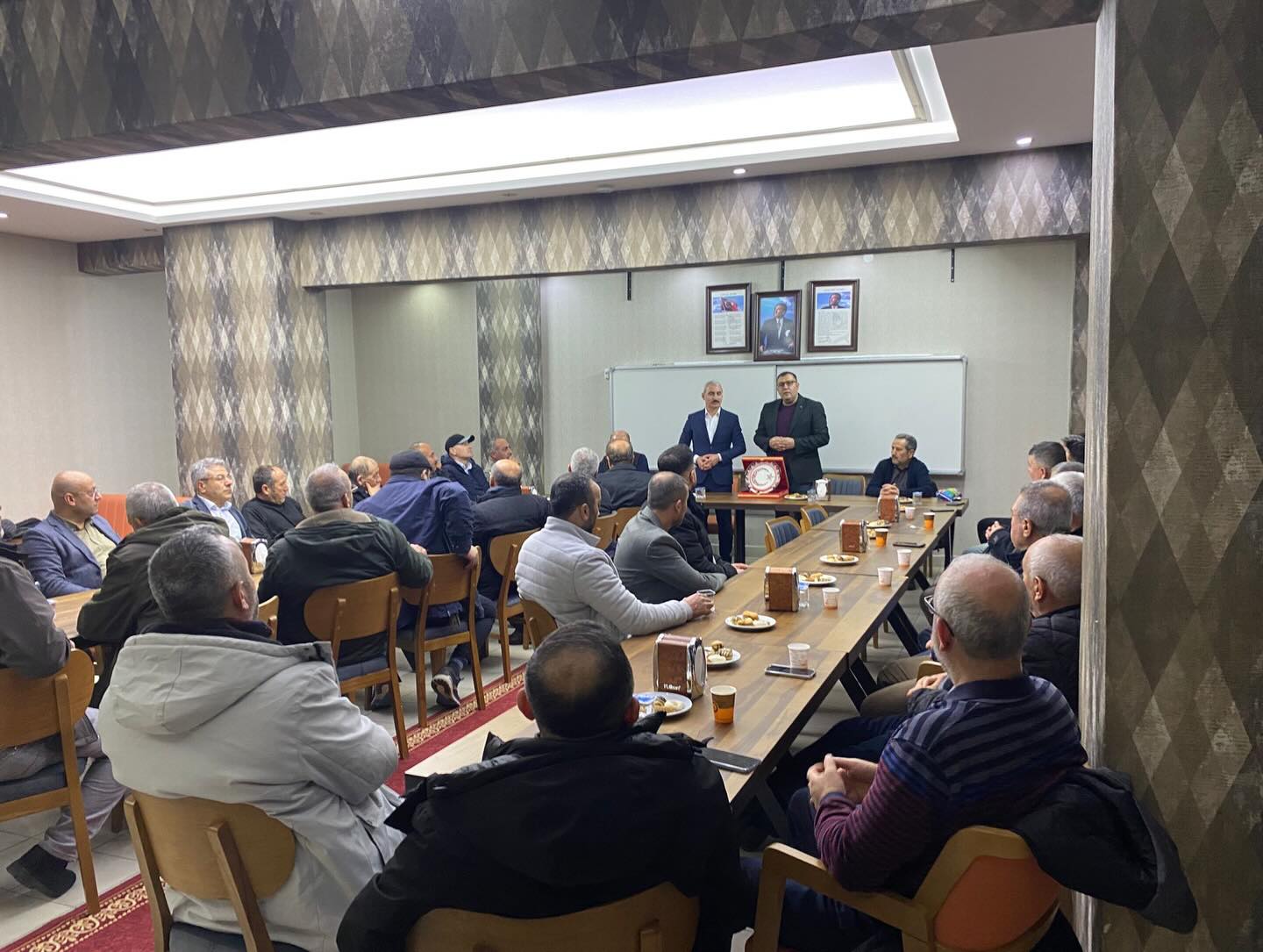Başkan Çanakçı Hemşehrileriyle Aynı Masada3