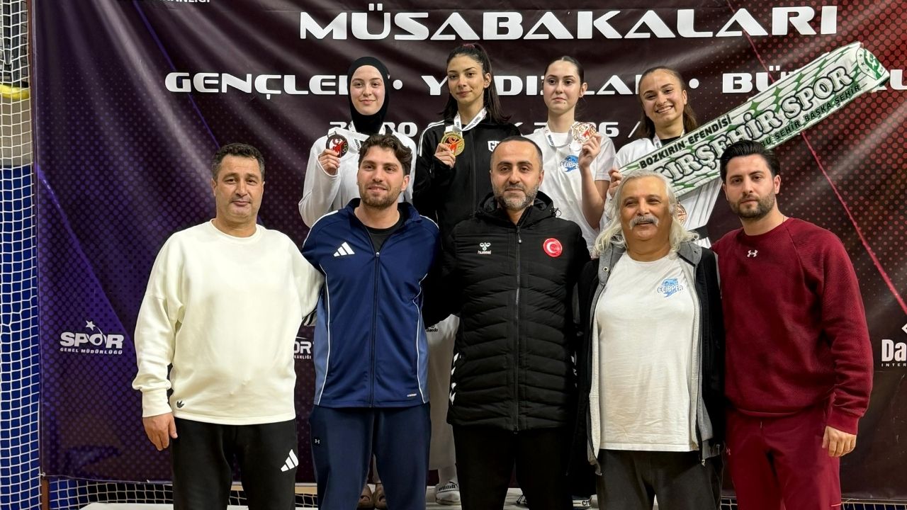 Bozkırın Efendisi Sahnede 3333 (1)