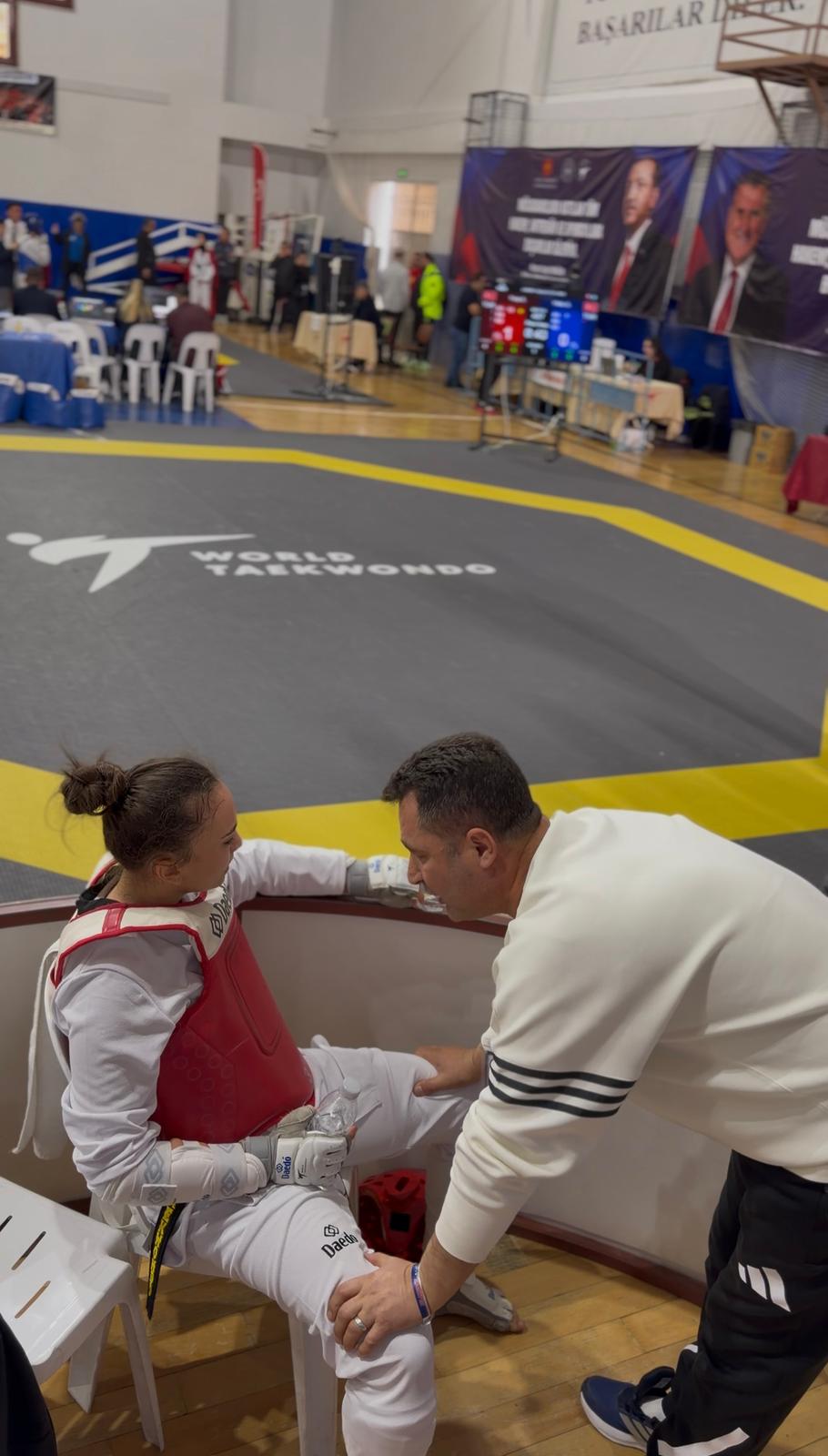 Bozkırın Efendisi Sahnede 4