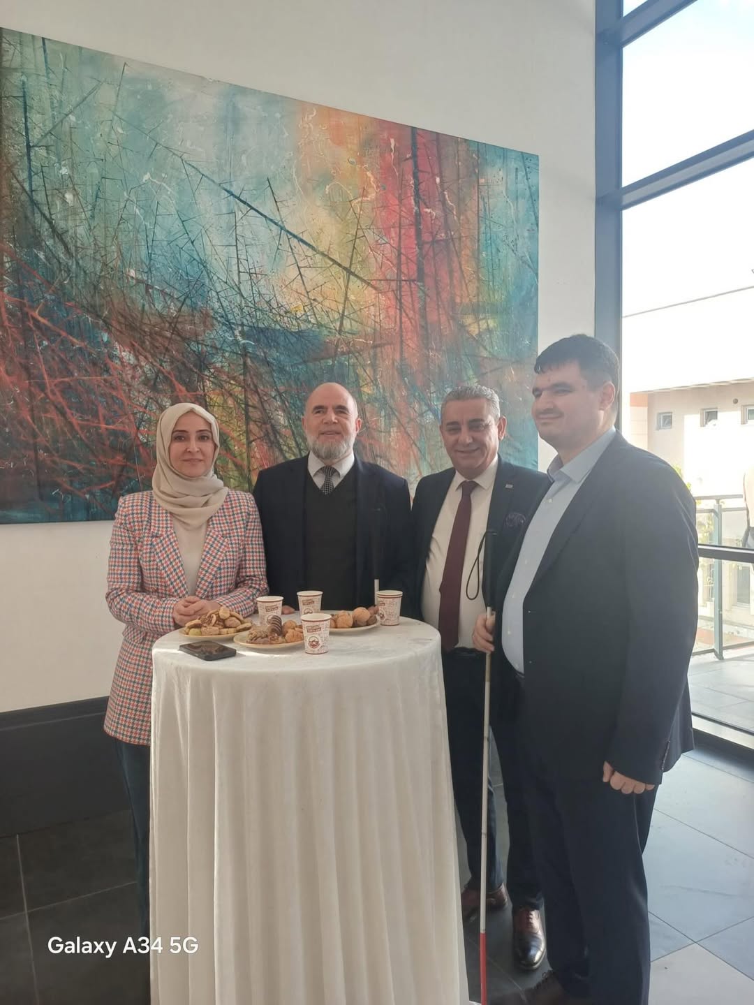 Bugün İstanbul’da, Beyaz Bastonun Yalnızca Bir Araç Değil; Yön, Özgürlük Ve Cesaretin Simgesi Ol (1)