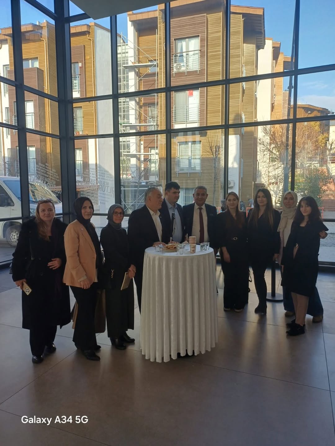 Bugün İstanbul’da, Beyaz Bastonun Yalnızca Bir Araç Değil; Yön, Özgürlük Ve Cesaretin Simgesi Ol (3)