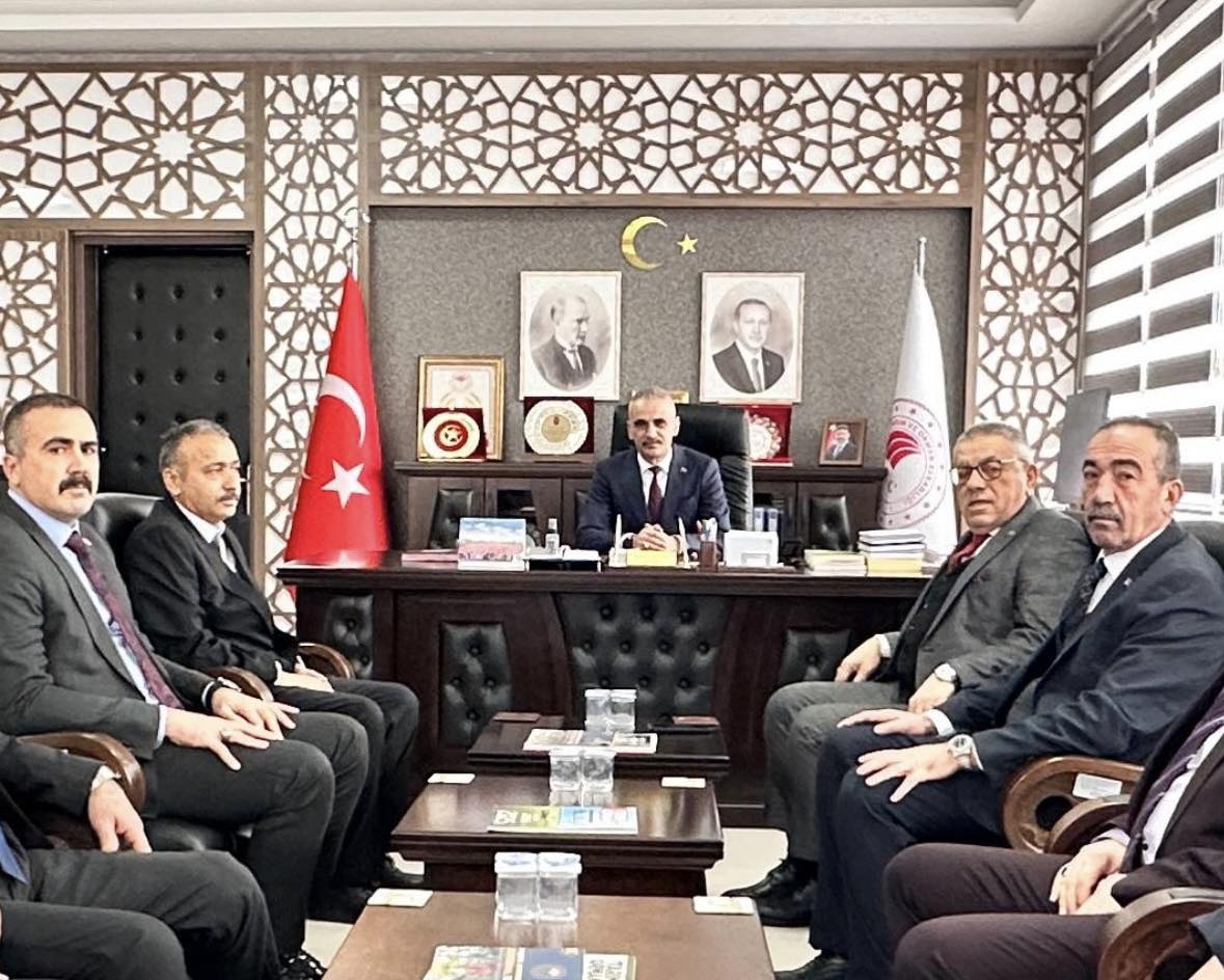 Büyük Türkiye Hedefinde Bürokrasi Turu