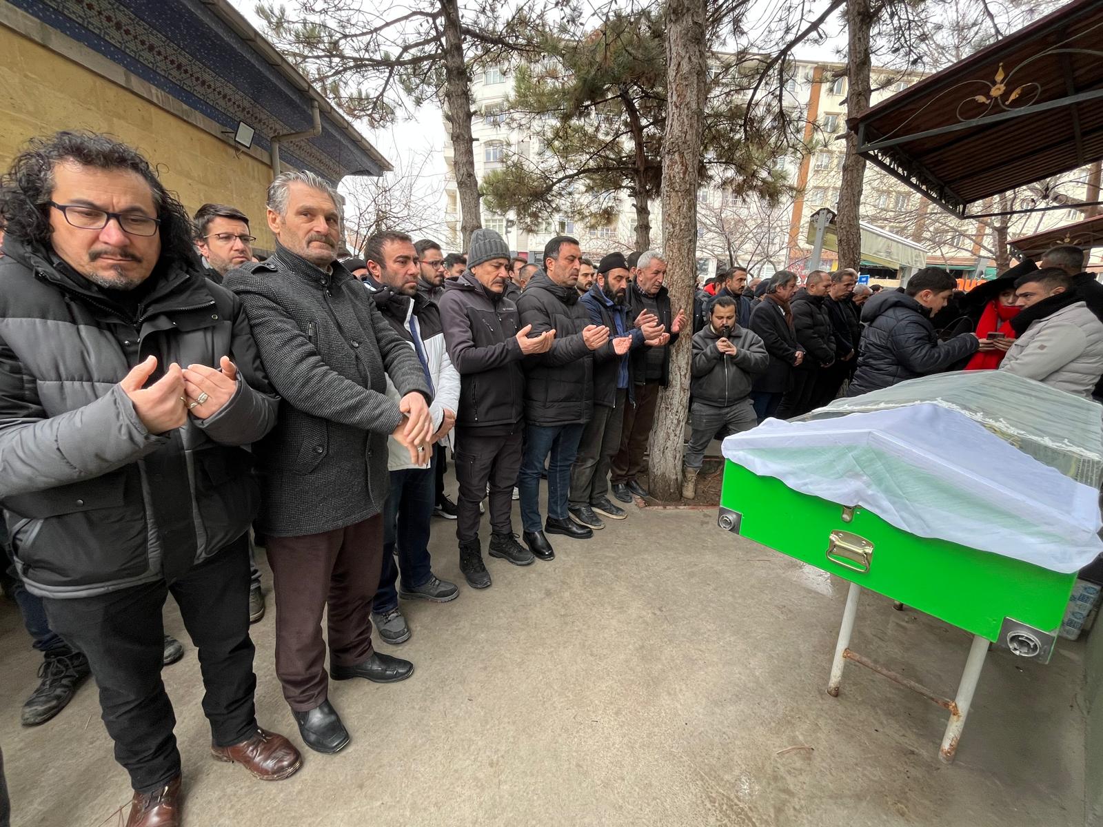 D04Fb2A6 C1A2 45Da 9Ecd F81Cccaa5D91