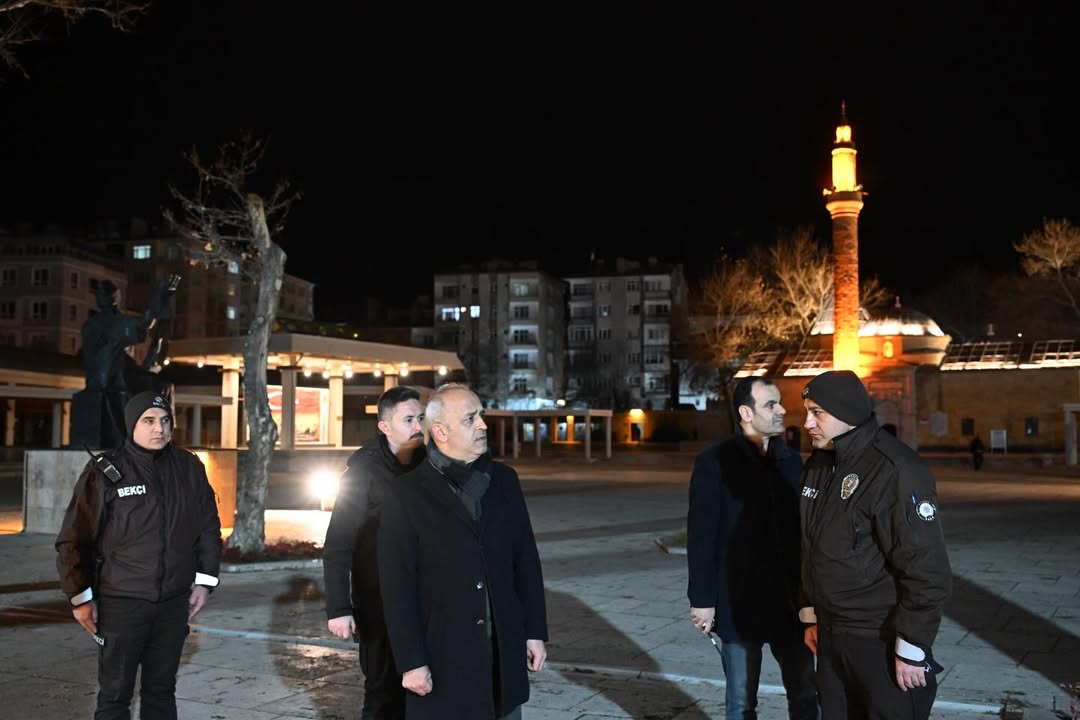 Emniyet Müdürü Görücü, Gece Uygulamalarında Sahada (3)