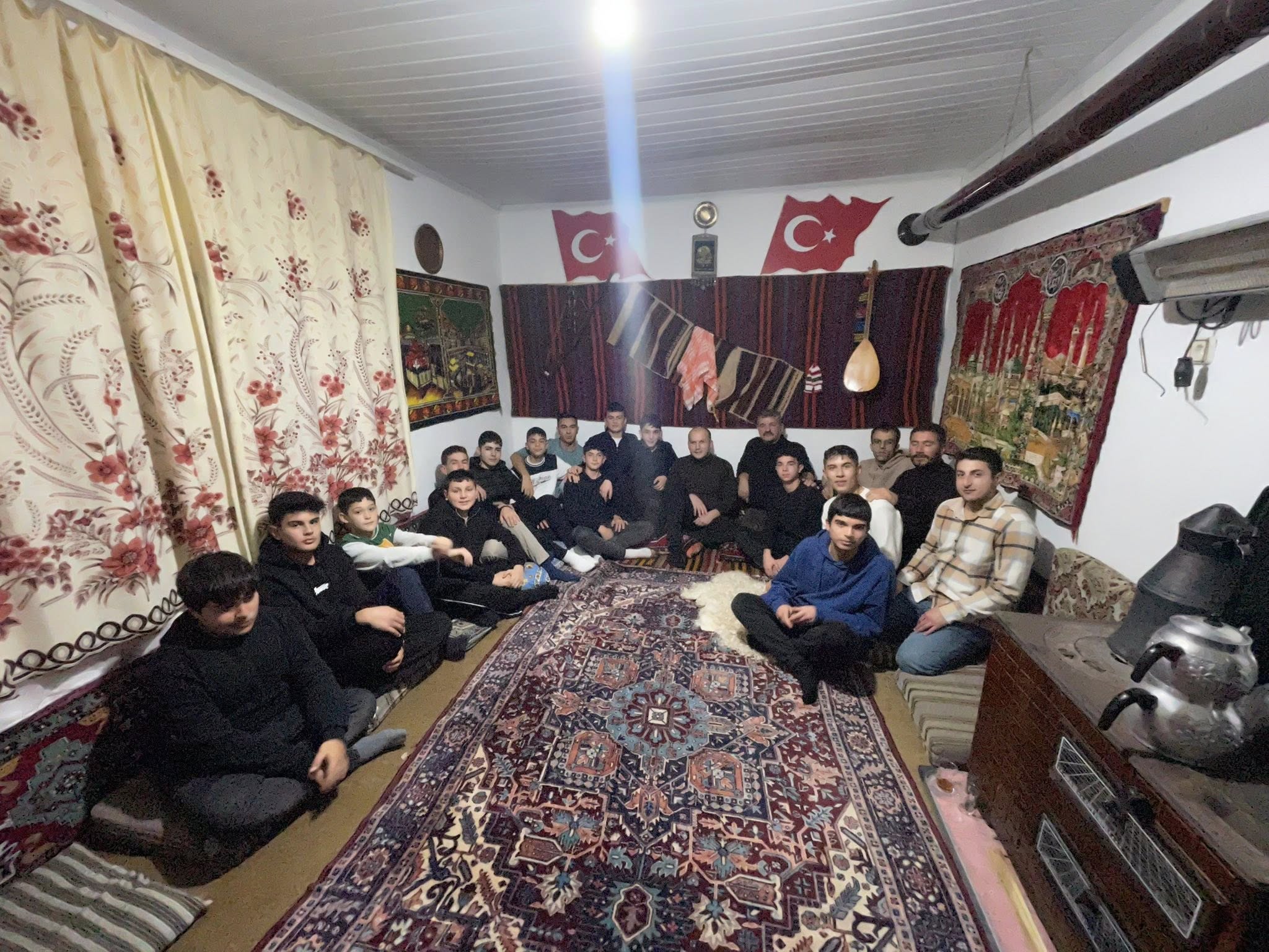 Kaymakam Bayram Gençleri Dinledi1