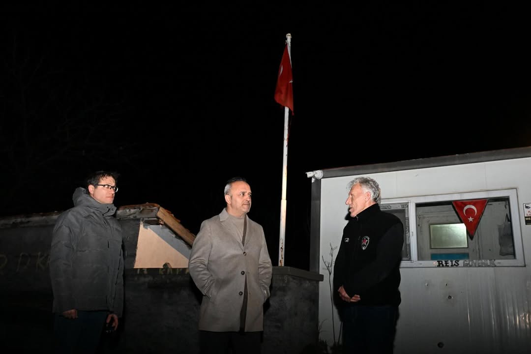 Kındam Mahallemizde Gerçekleştirilen Uygulamalar Kapsamında, Görevleri Başında Bulunan Personeli