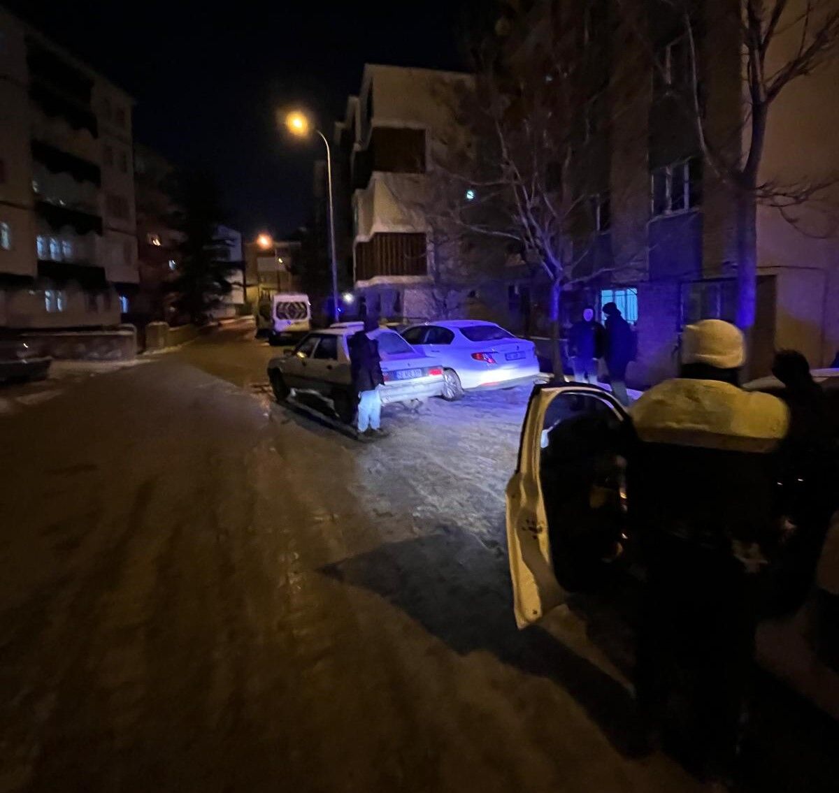 Kırşehir’de Ayaz Geceyi Kilitledi 888