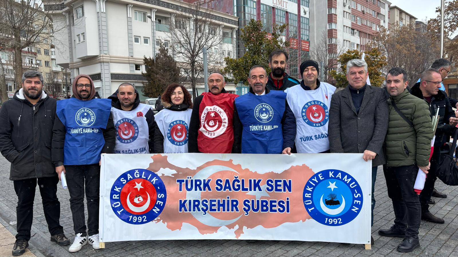Kırşehir’de Kar Altında Sendikalar Maaş Artışına Tepki Gösterdi 2