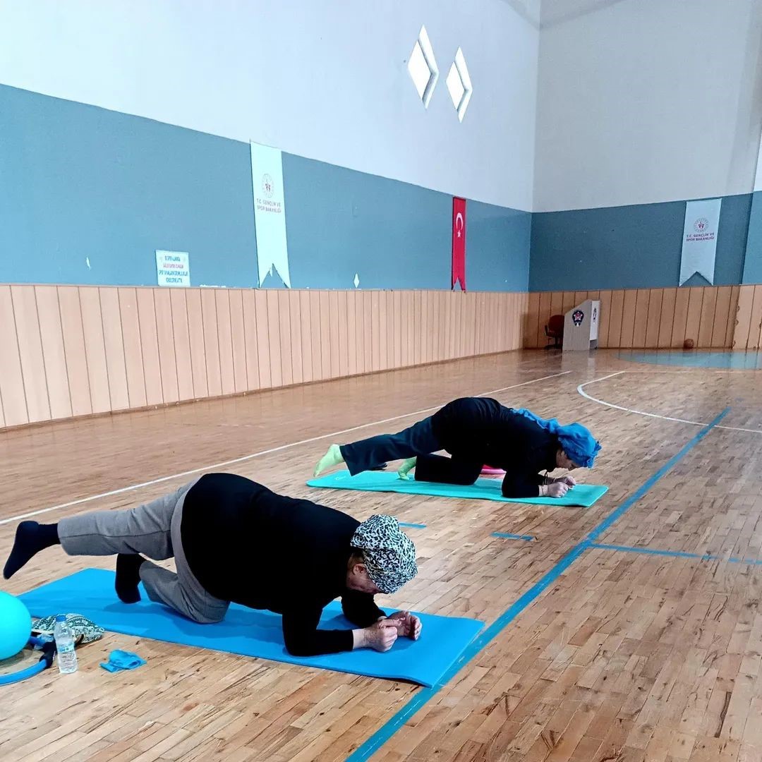 Mucur’da Kadınlar 13 Yıldır Sağlıklı Yaşam Için Spor Yapıyor1