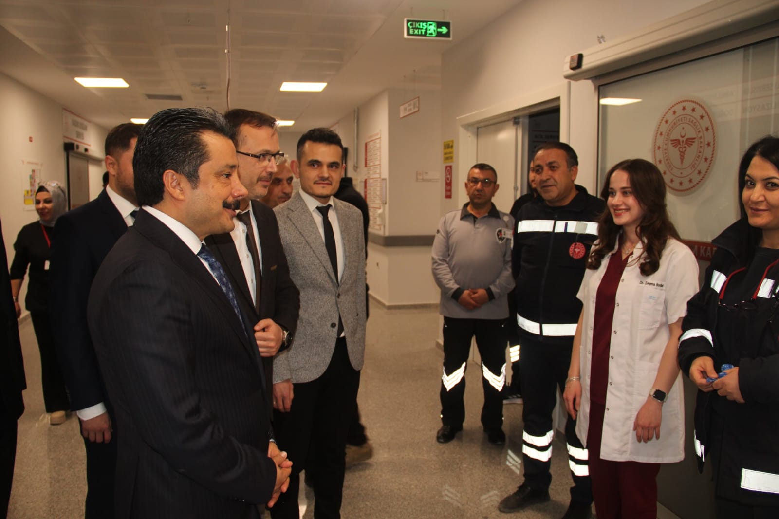 Vali Demiryürek Mucur Devlet Hastanesi'de 2