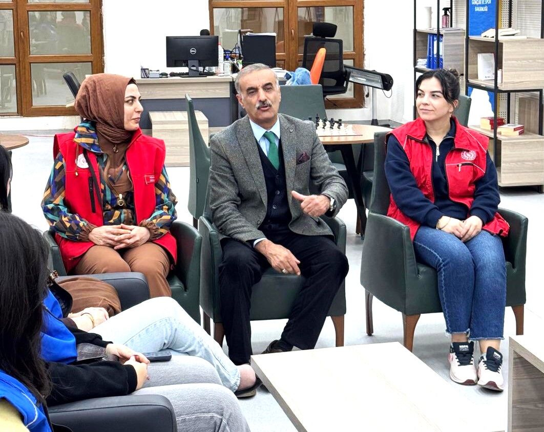 Ahi Evran Ve Ahilik Değerleri Gençlerle Konuşuldu (4)