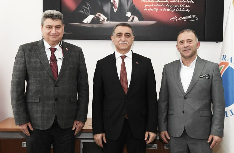 Akademi Dünyasında Bayrak Değişimi (4)