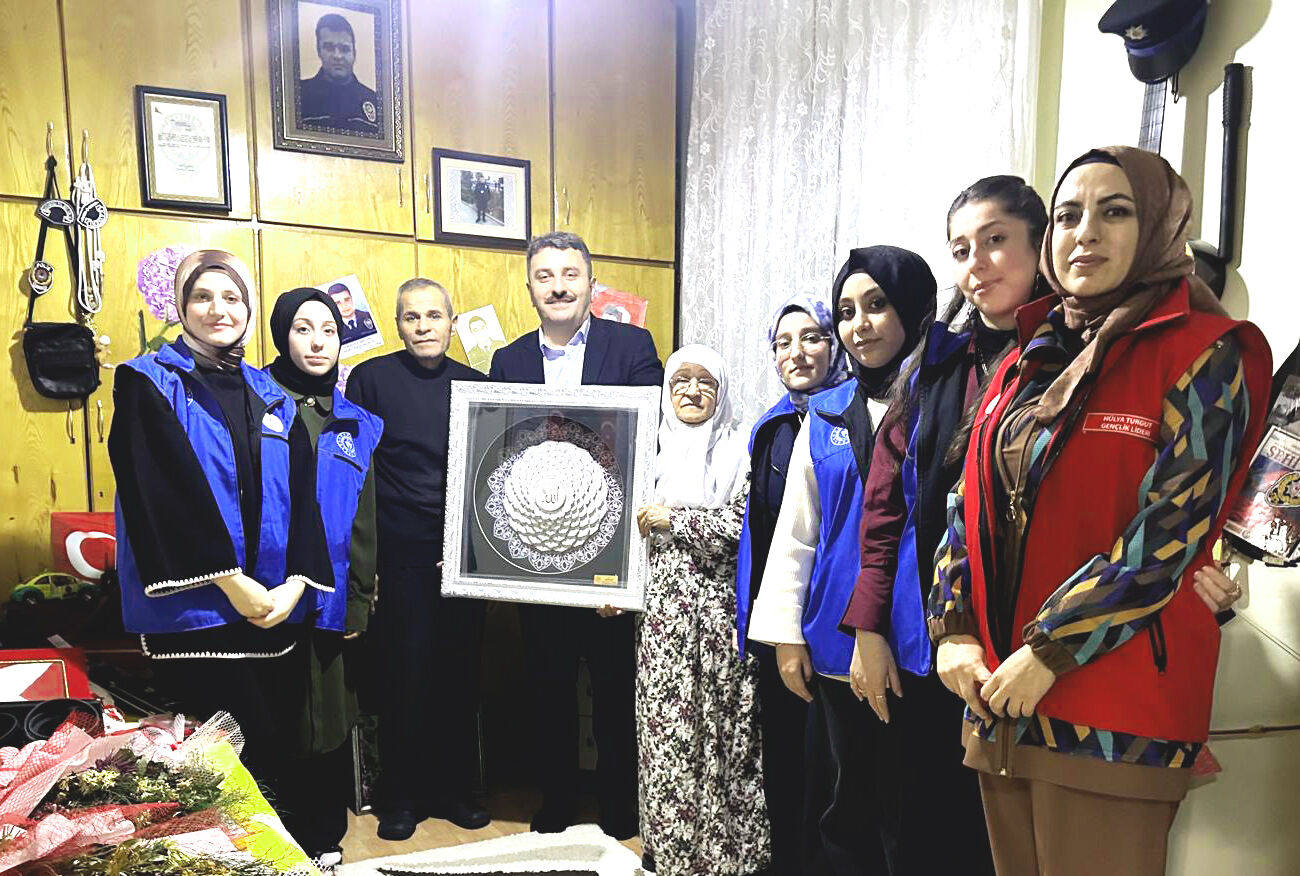 Çakmakçı, Şehit Ailesinin Hanesine Konuk Oldu (8)