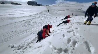 Ekipler Çığda Arama Kurtarma Için Sahadaydı 4