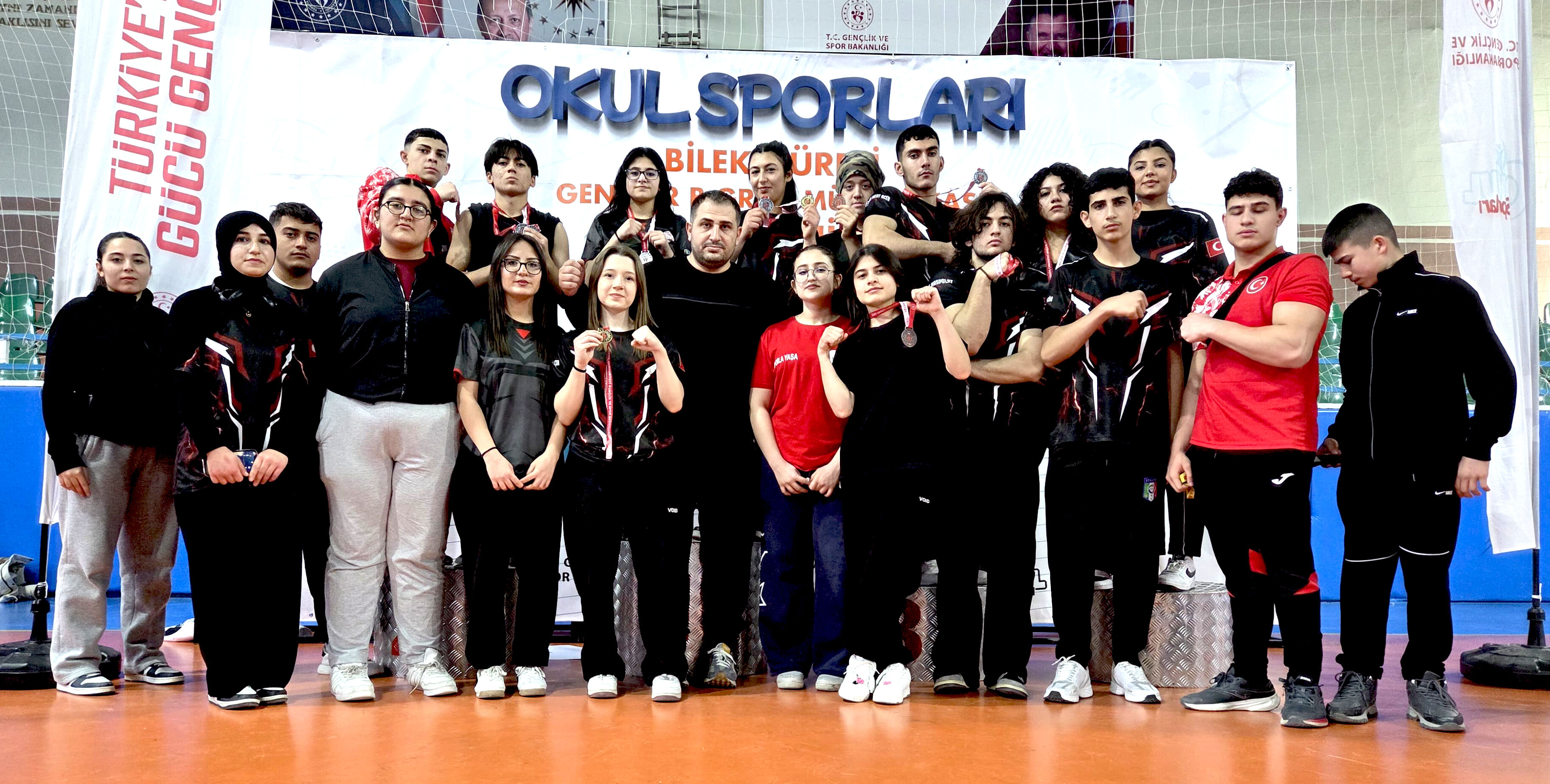 Genç Bilekler Nevşehir’de Kürsüyü Salladı1