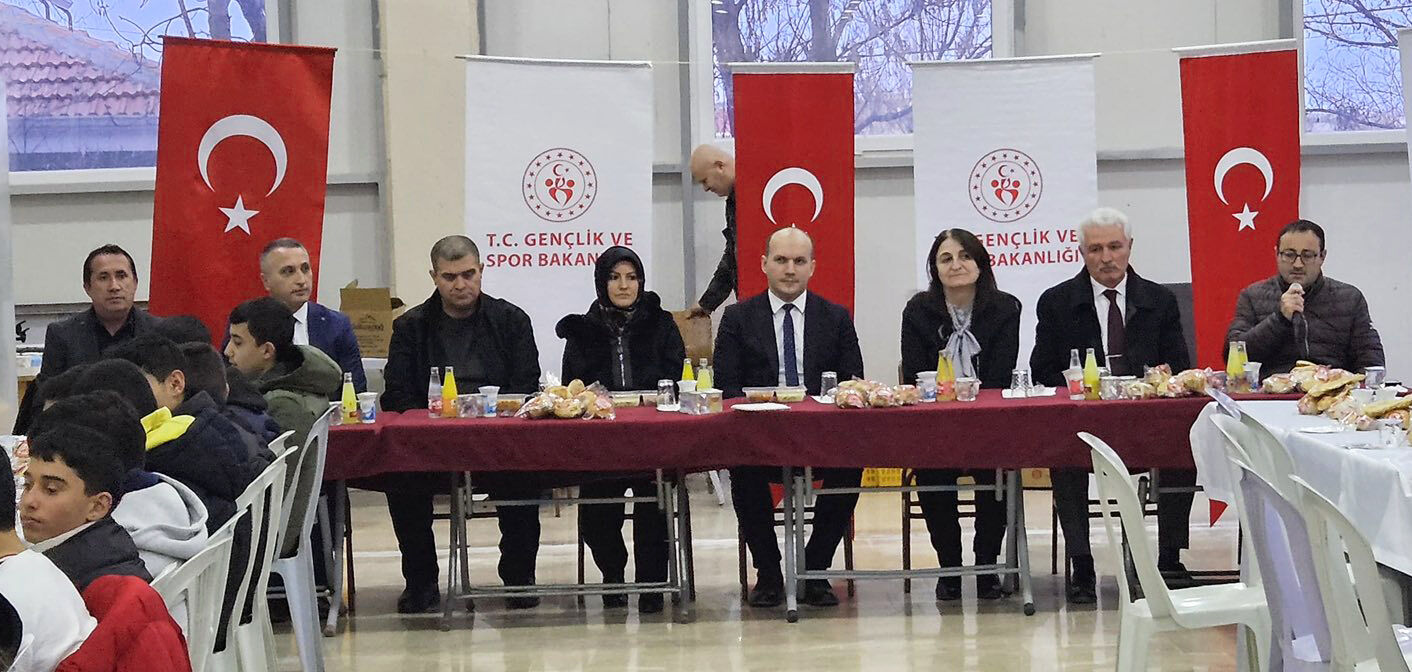 Kaymakam Bayram Ve Eğitimcilerden Öğrencilere Ramazan Buluşması (1)