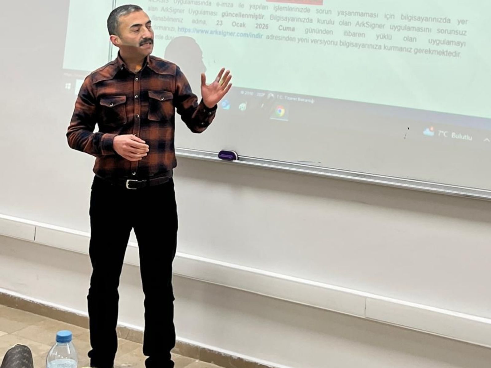 Kırşehir’de Akademi Ile Sektör Güçlerini Birleştirdi 3 (1)