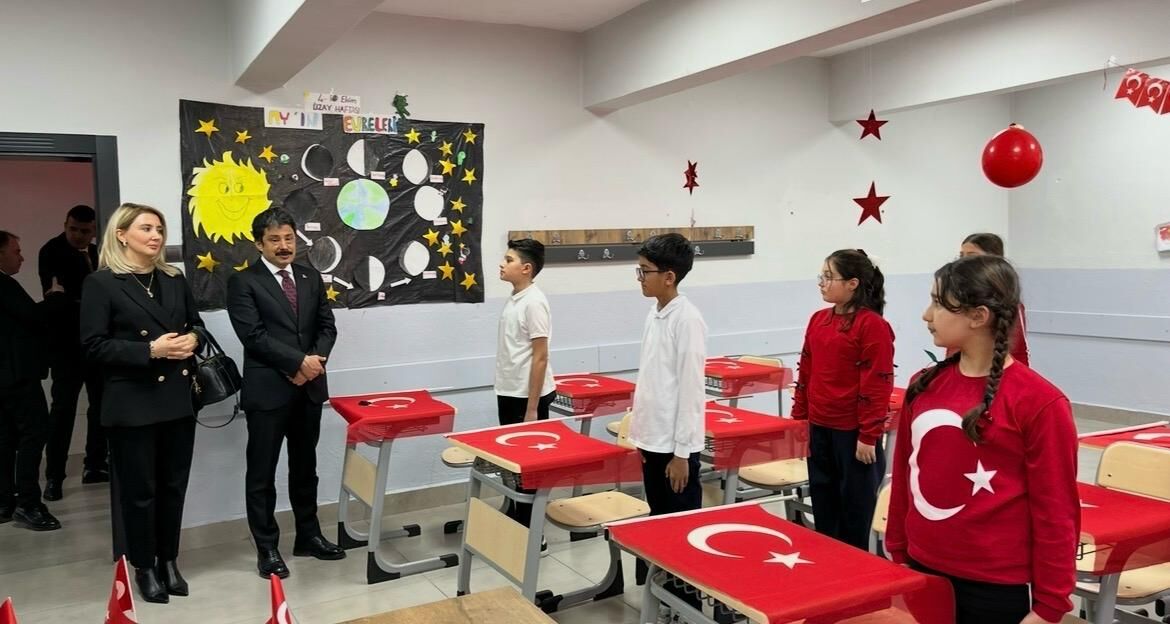Kırşehir’de Bayrak Sevgisi Sanatla Buluştu (11)