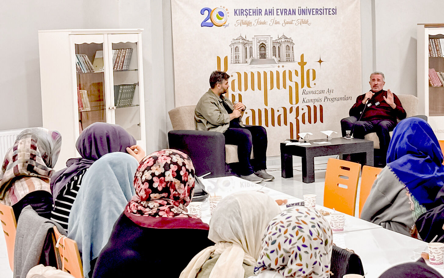 Kırşehir’de Gençler Sordu, İl Müftüsü Yanıtladı (5)