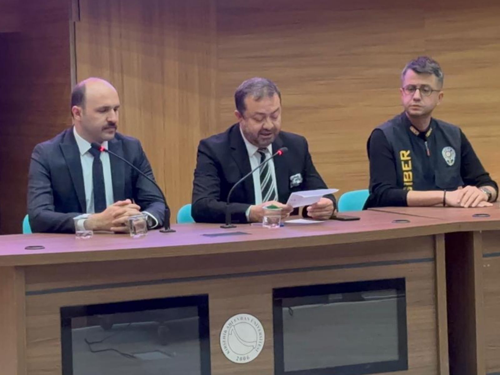 Kırşehir’de Gençlere Dijital Dünyadaki Tehlikeler Ve Ağır Cezalar Anlatıldı 4