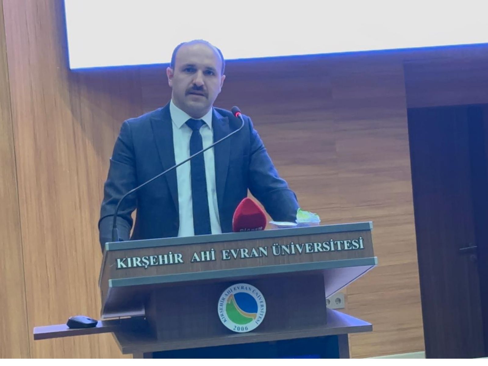 Kırşehir’de Gençlere Dijital Dünyadaki Tehlikeler Ve Ağır Cezalar Anlatıldı 5