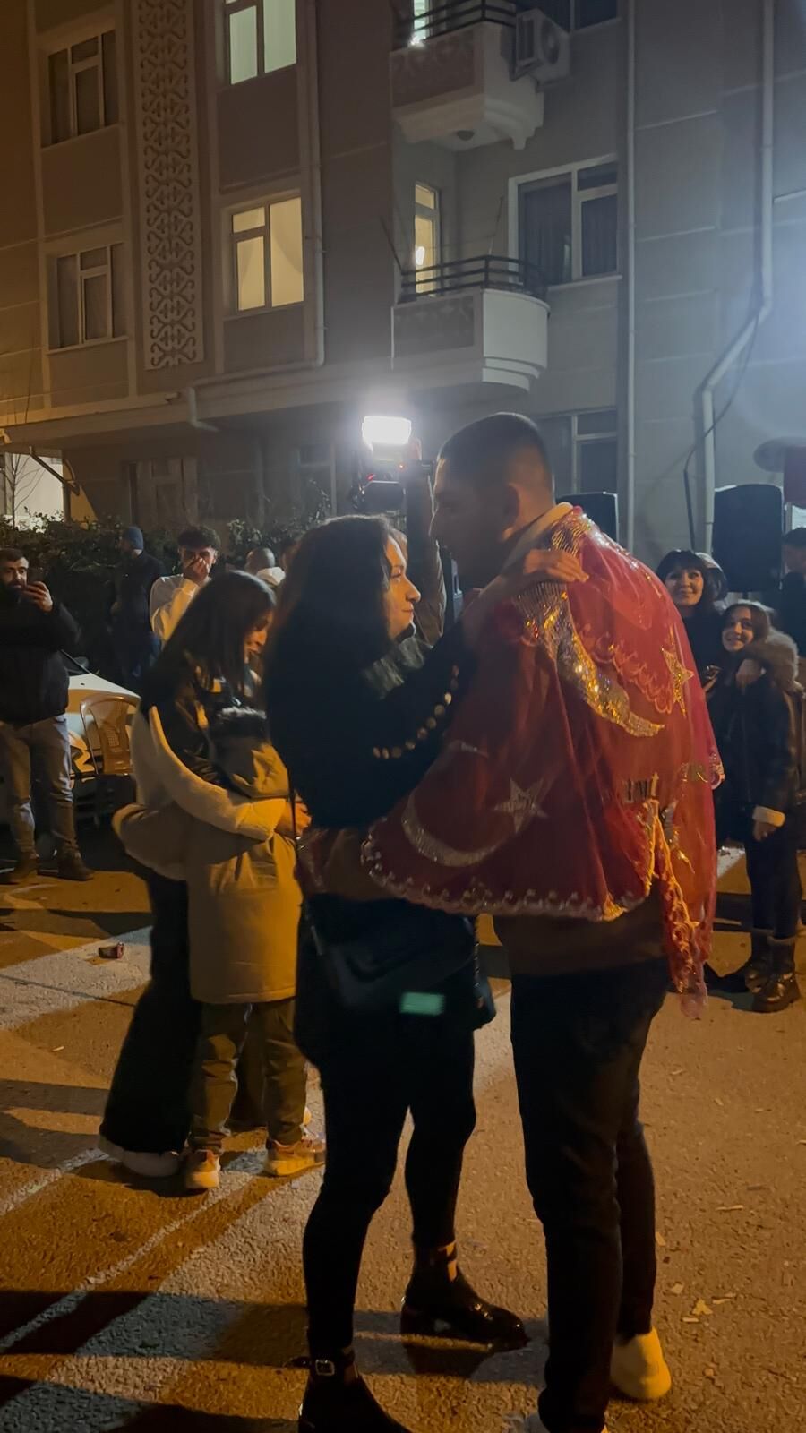 Kırşehir’de Gökyüzünü Aydınlatan Büyük Uğurlama! 6 (1)