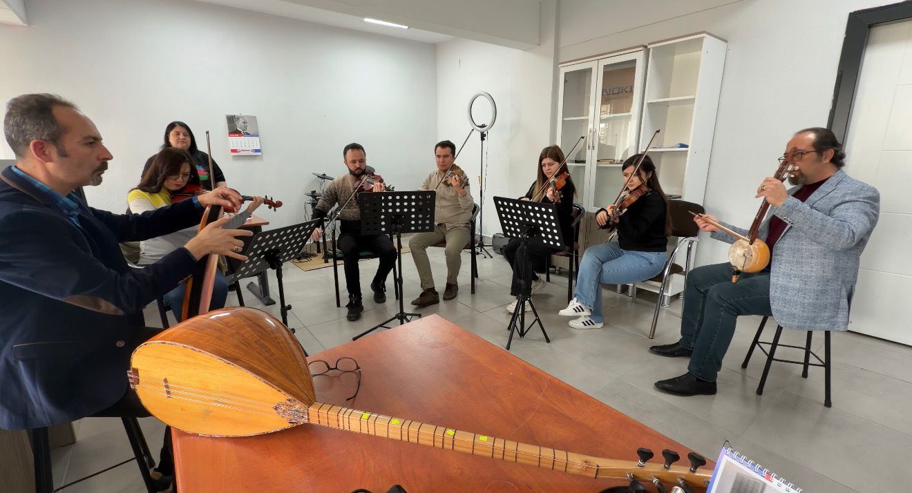 Kırşehir’de Öğretmenler Sahneye Çıkıyor 1