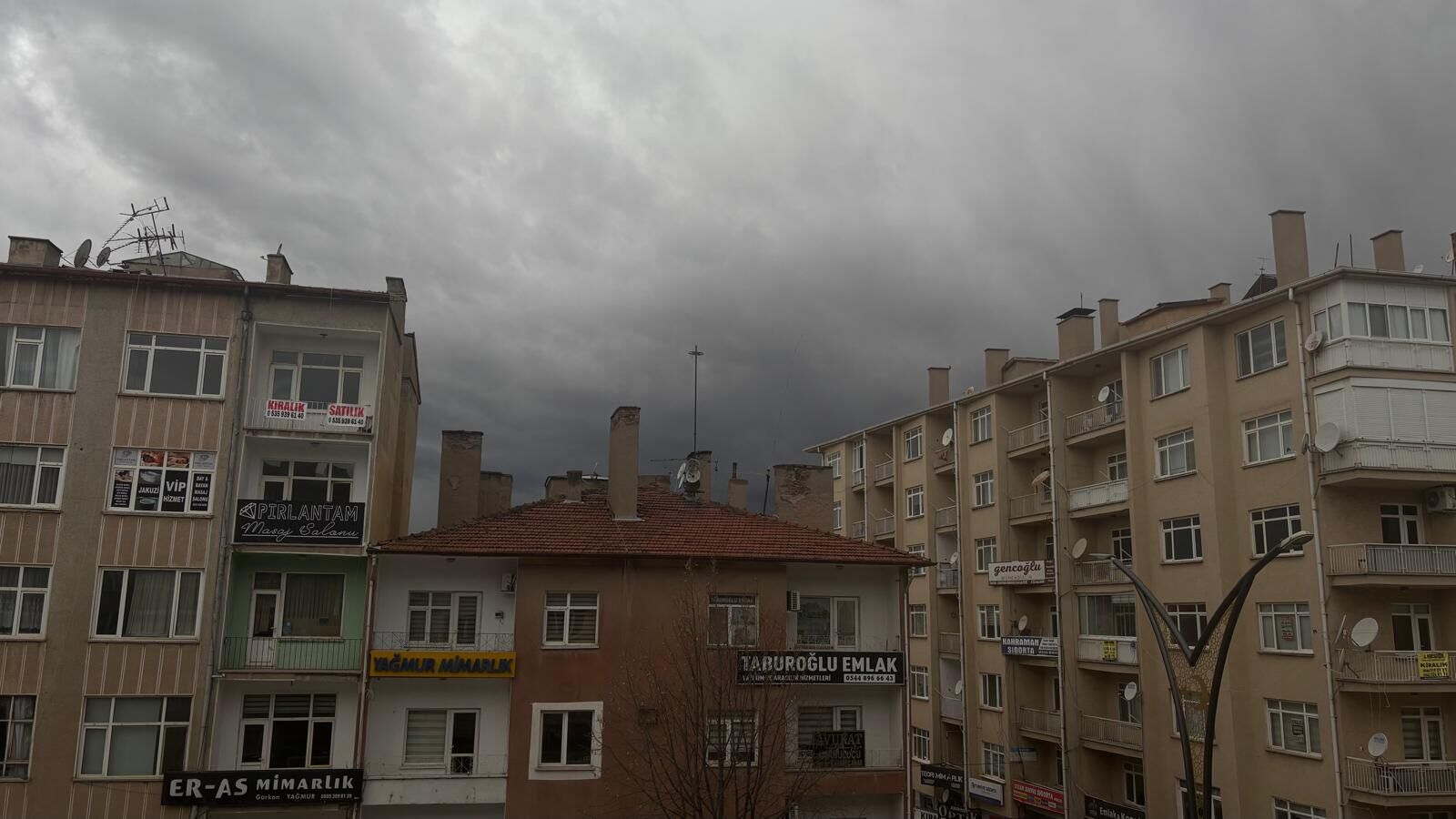 Kırşehir’e Yağmurun Ardından Kar Geliyor 1 (1)
