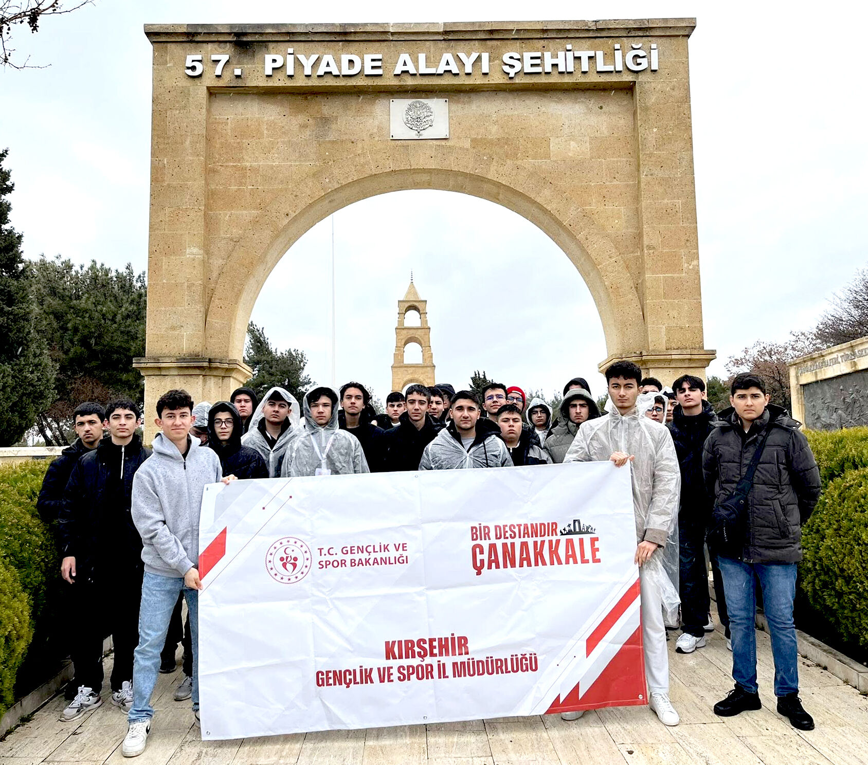 Kırşehirli Gençler Çanakkale’de Tarih Yolculuğuna Çıktı (8)