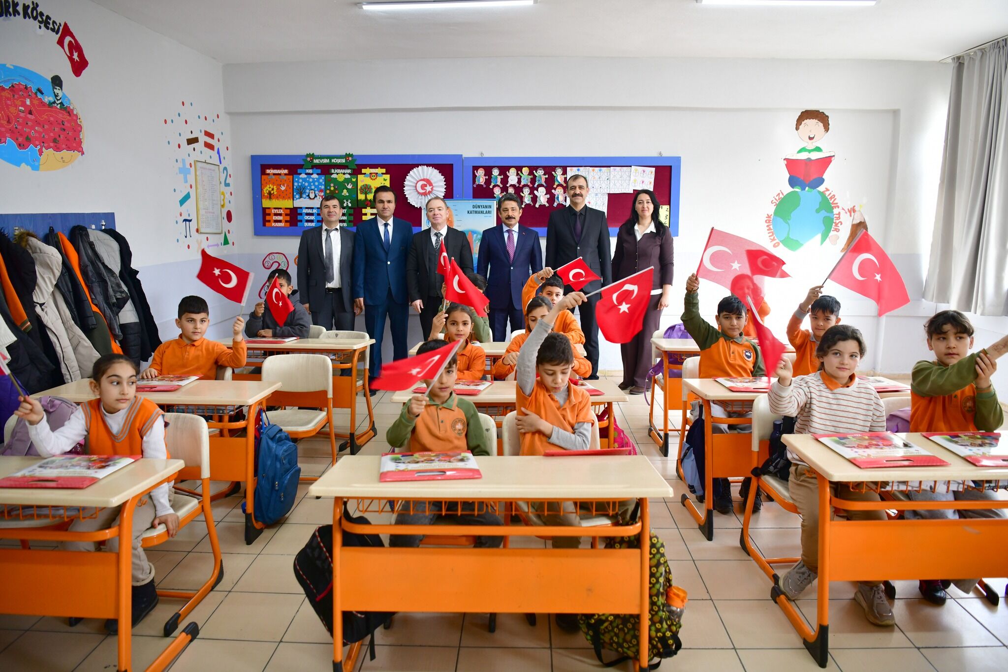 Vali Demiryürek Öğrencilerle Buluştu 2